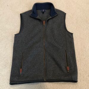 New Vineyard Vines Men’s Gray Fleece Vest in XS